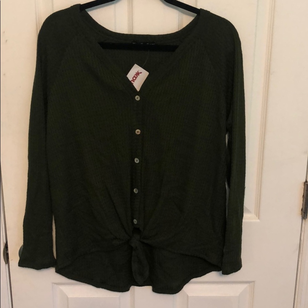 Casual waffle knit tie shirt